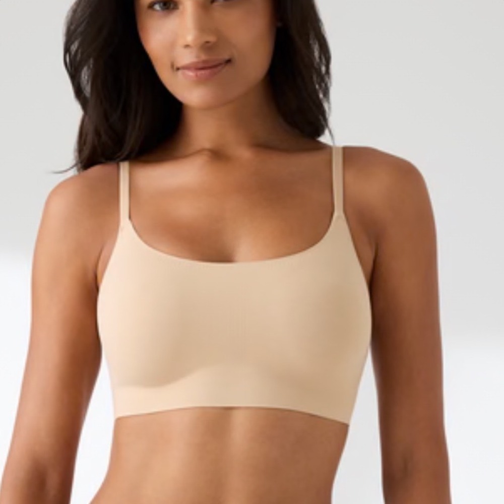 True & Co True Body Boost Scoop Neck Adjustable Strap Bra Beige Nude Small NWT